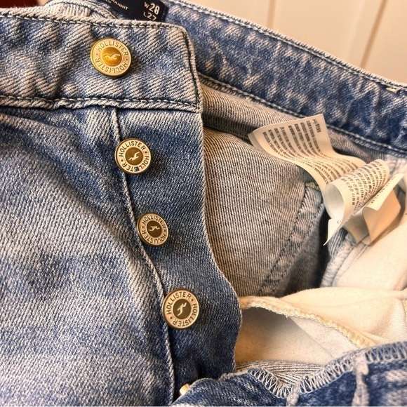 Hollister Womens Jeans Ultra High Rise Vintage Straight Distressed 7 R 28W x 27L - Picture 2 of 11